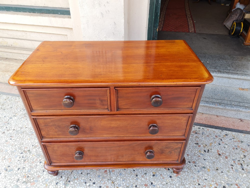VICTORIAN MAHOGANY  SMALL CHEST OF DRAWERS  View IV