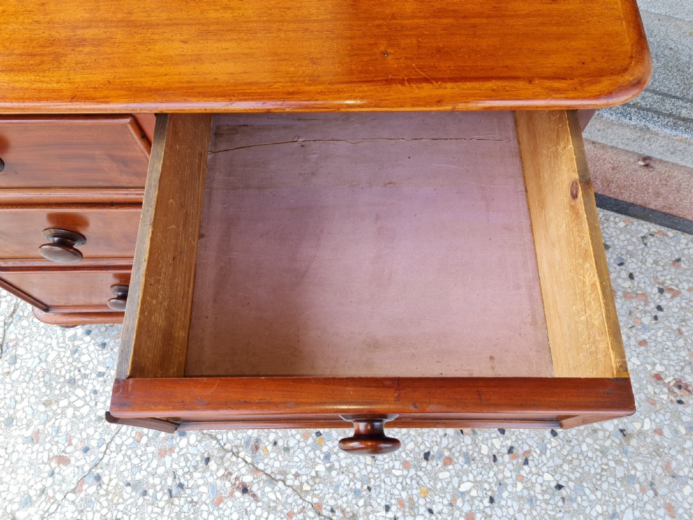VICTORIAN MAHOGANY  SMALL CHEST OF DRAWERS  View VI