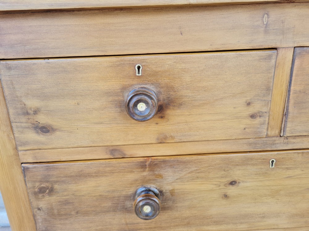 LARGE ANTIQUE PINE CHEST OF DRAWERS  View IX