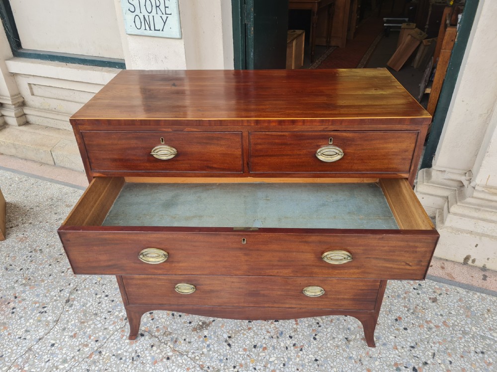 ANTIQUE  MAHOGANY CHEST OF DRAWERS  View V