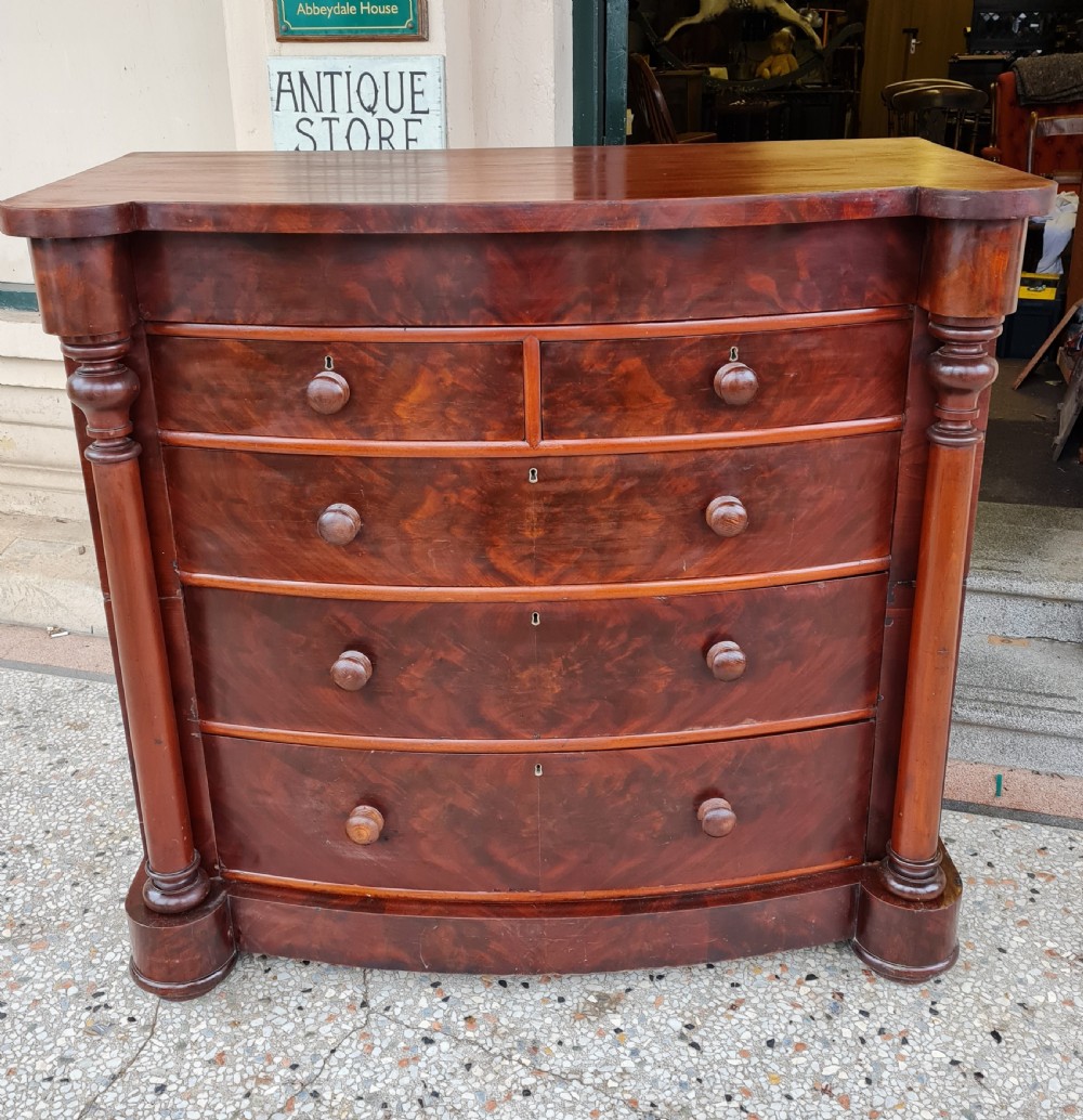 LARGE ANTIQUE  MAHOGANY BOW FRONTED CHEST OF DRAWERS 