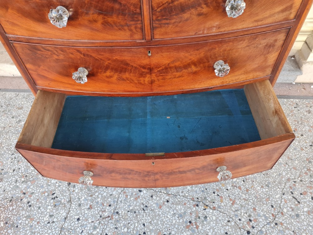 LARGE VICTORIAN BOW FRONTED  MAHOGANY CHEST OF DRAWERS  View VIII