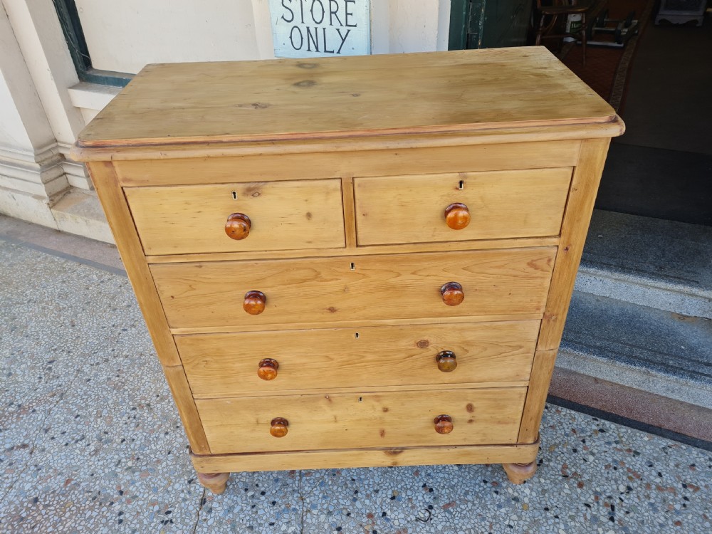 VICTORIAN  PINE CHEST OF DRAWERS  View II