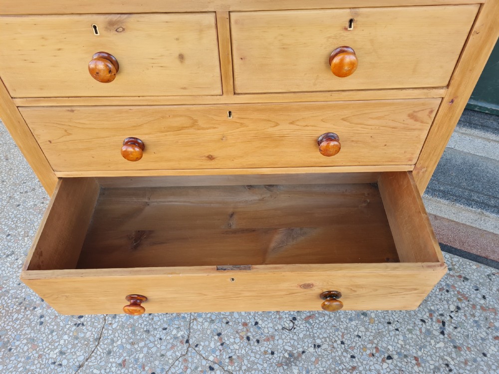 VICTORIAN  PINE CHEST OF DRAWERS  View VII