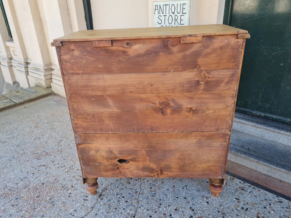 VICTORIAN  PINE CHEST OF DRAWERS  View IX