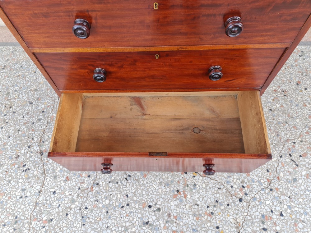 VICTORIAN  MAHOGANY CHEST OF DRAWERS View VIII