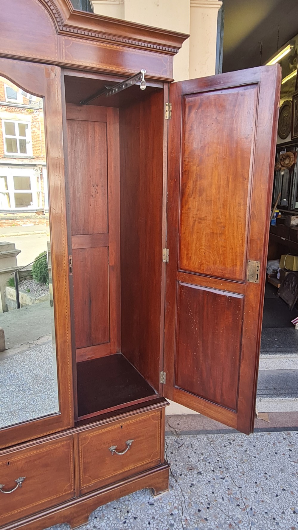 ANTIQUE MAHOGANY    WARDROBE  View VIII