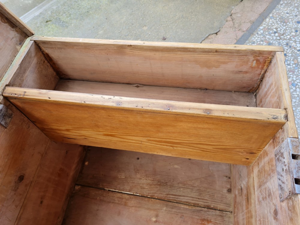 ANTIQUE PINE BLANKET BOX  /CHEST  View III