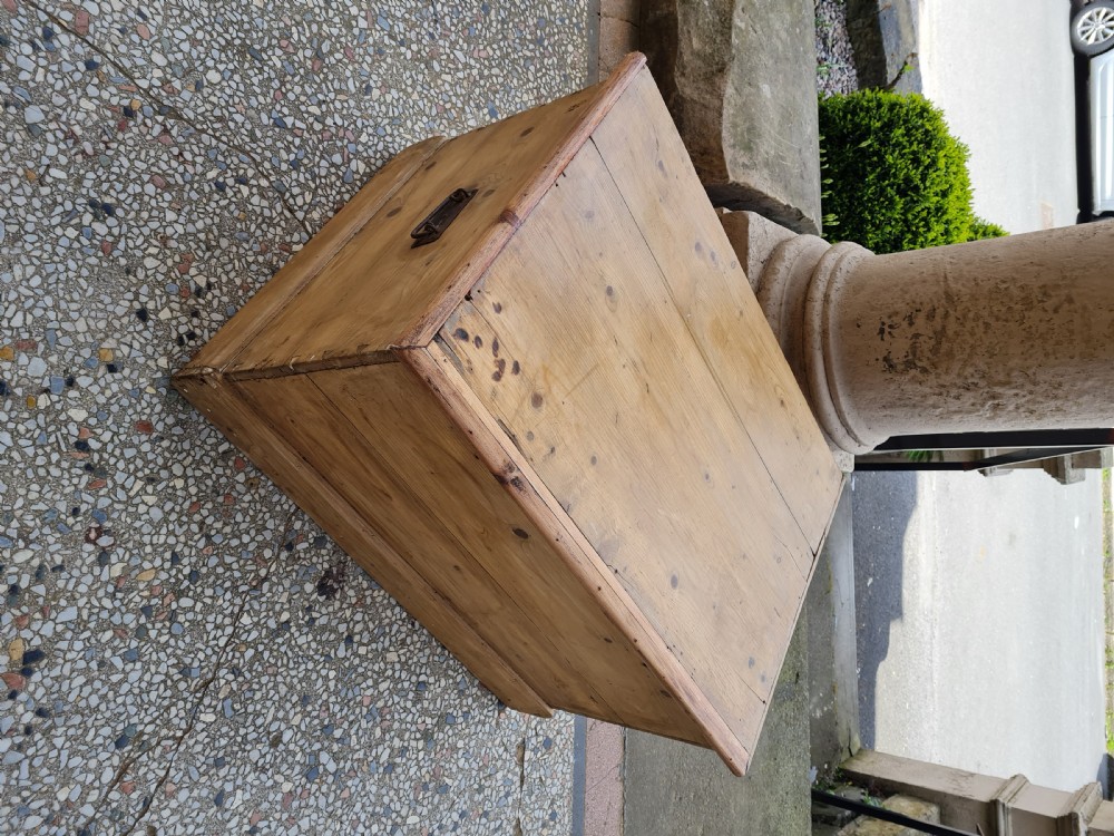 ANTIQUE PINE BLANKET BOX  /CHEST  View VI