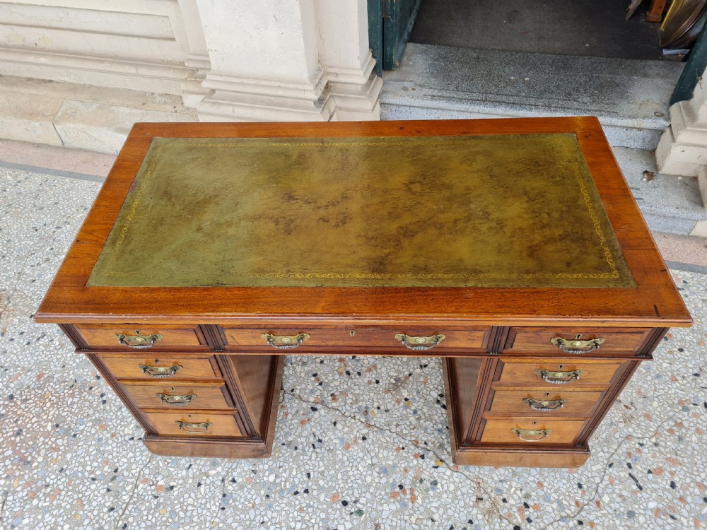 ANTIQUE WALNUT  PEDESTAL DESK  View VI