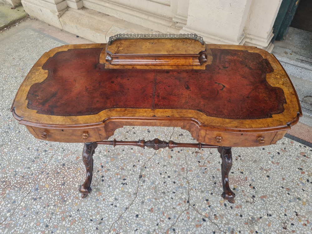 BURR WALNUT WRITING DESK  View VIII