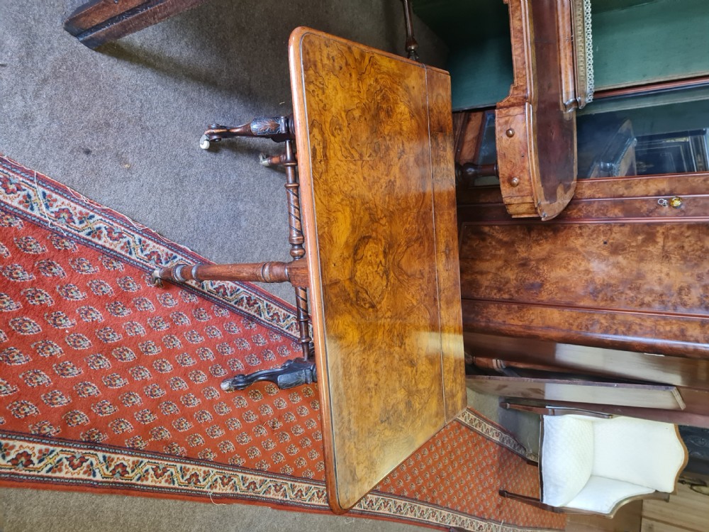 BURR WALNUT  SIDE TABLE  View IX