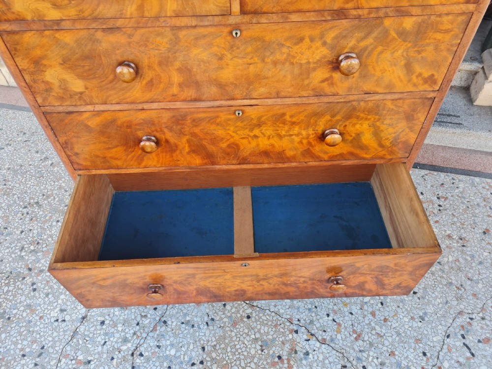 VICTORIAN MAHOGANY CHEST OF DRAWERS View VII