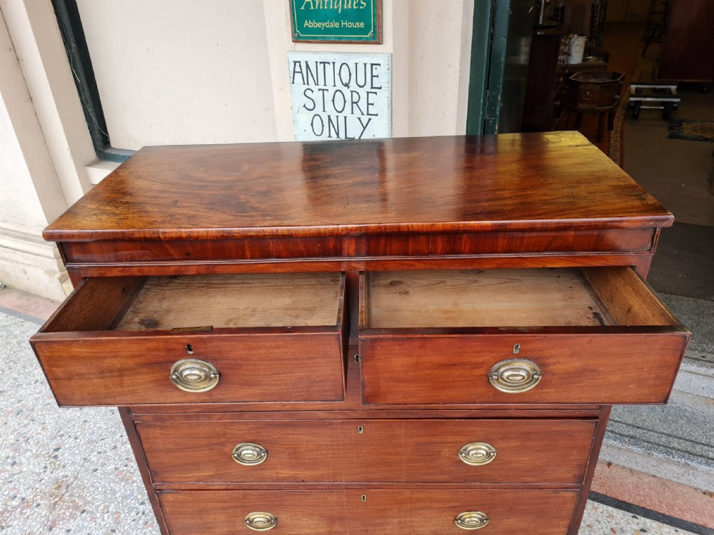 GEORGIAN MAHOGANY CHEST OF DRAWERS  View V
