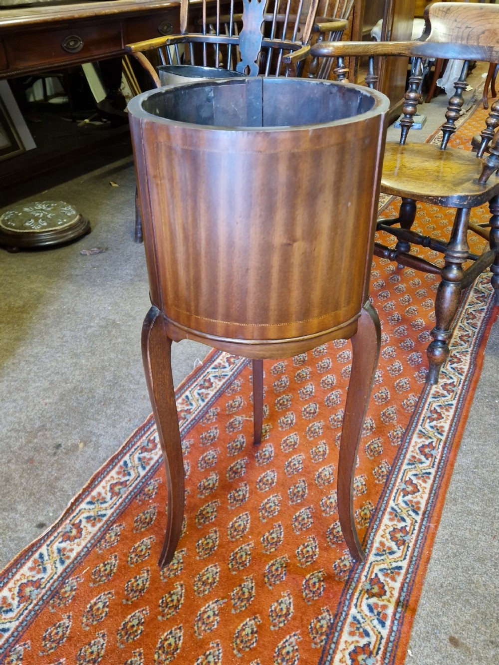EDWARDIAN PLANT STAND 