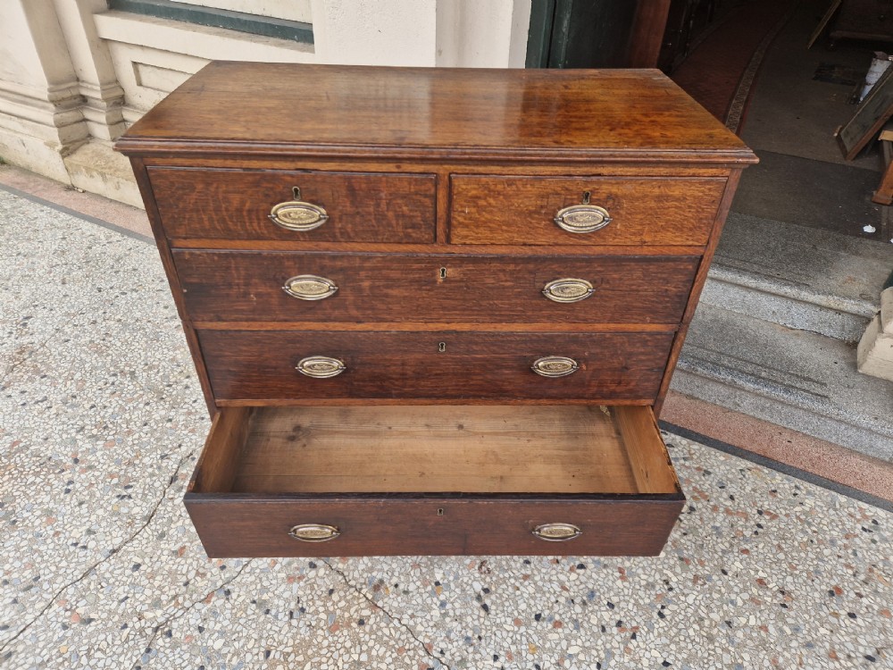GEORGIAN OAK CHEST OF DRAWERS  View VIII
