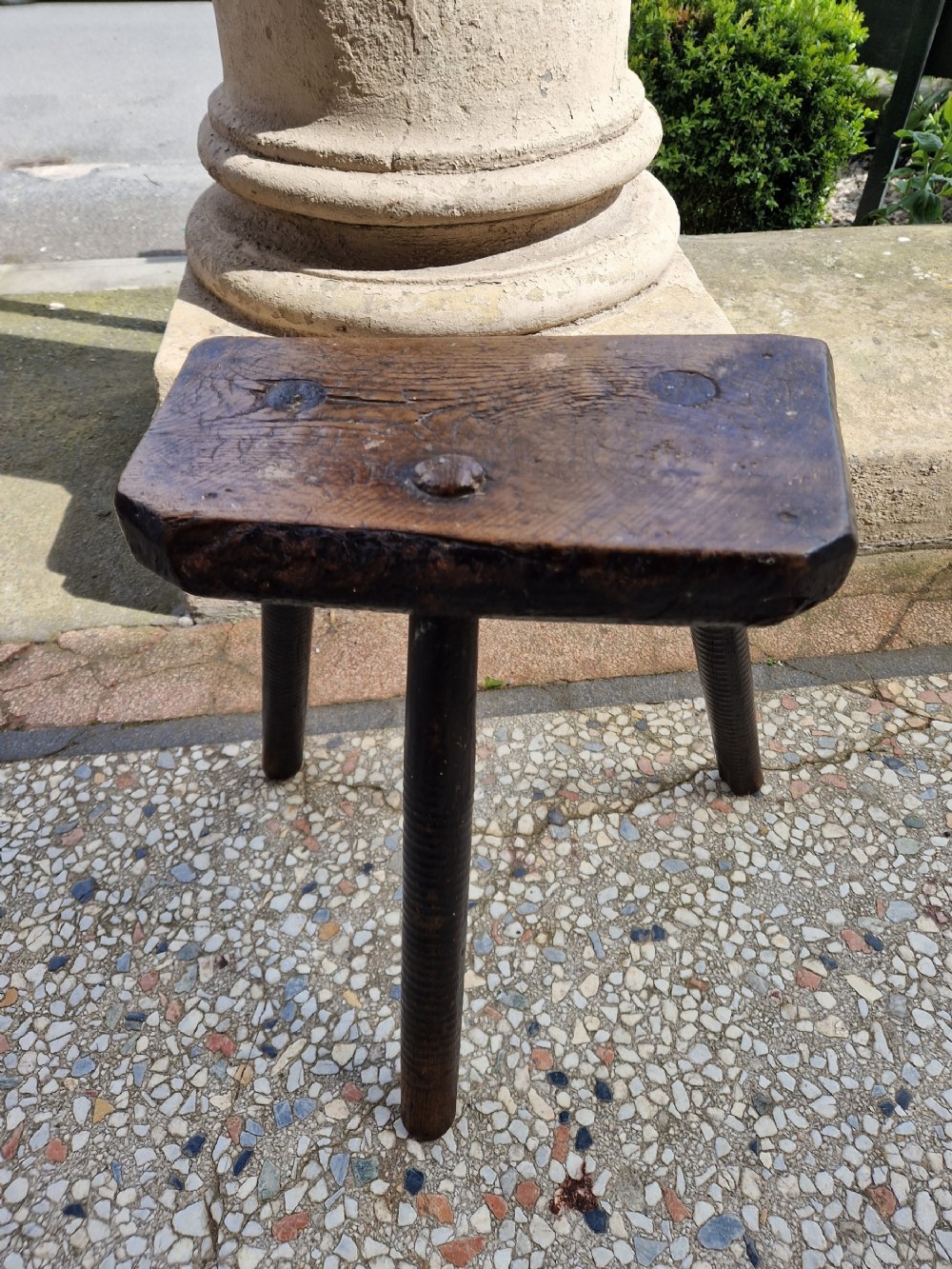 ANTIQUE CUTLERS STOOL 