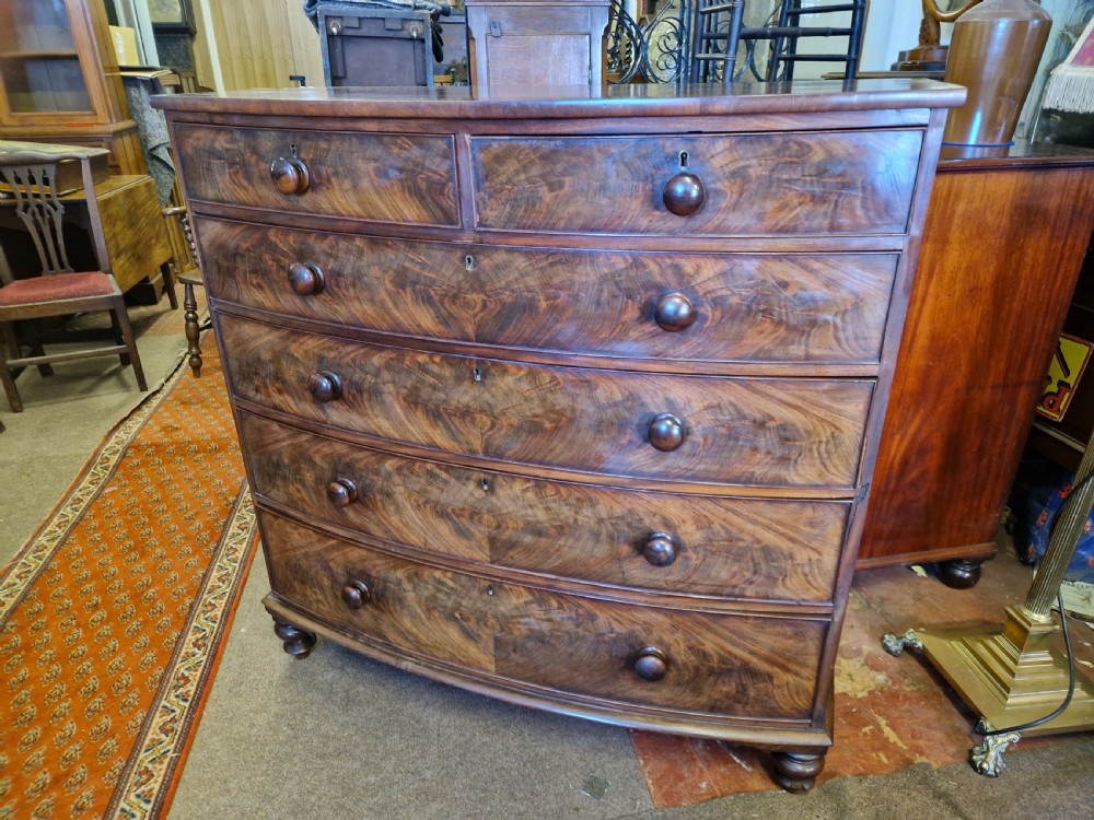 ANTIQUE MAHOGANY  BOW FRONTED CHEST OF DRAWERS View II