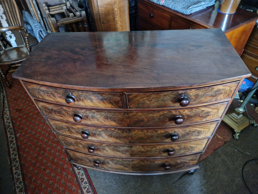 ANTIQUE MAHOGANY  BOW FRONTED CHEST OF DRAWERS View V