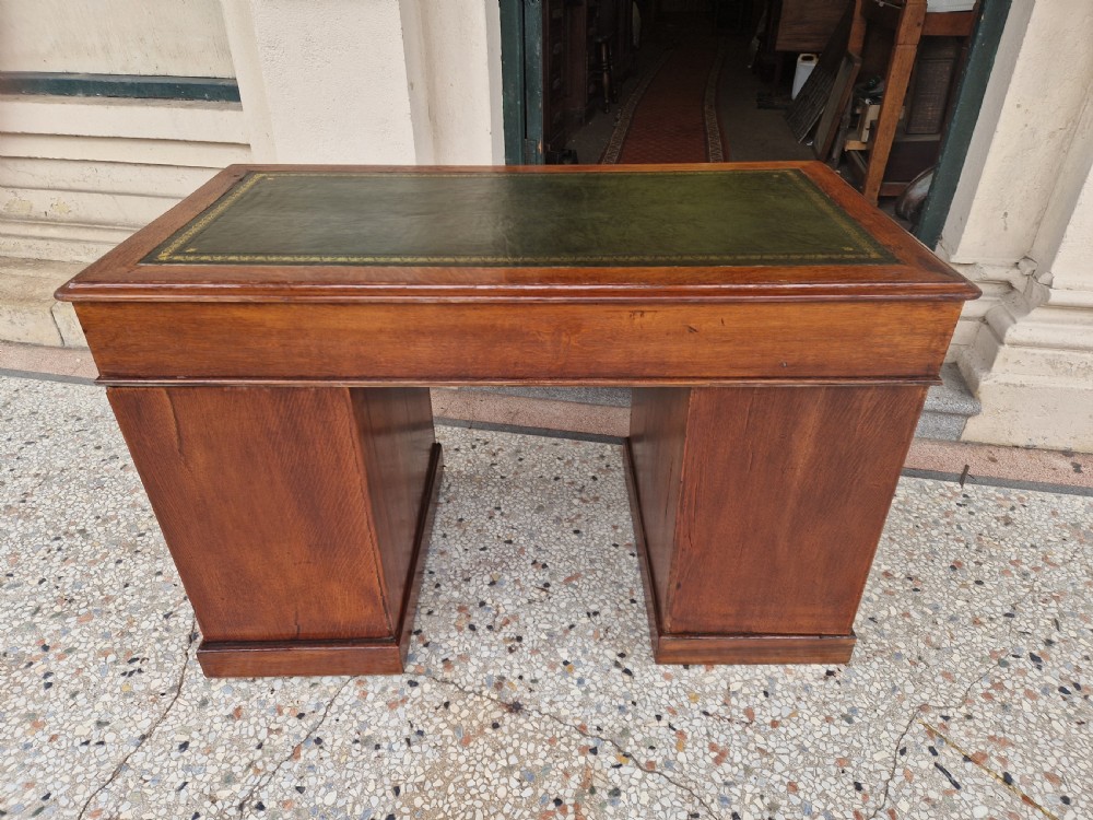 ANTIQUE OAK MAPLE AND CO PEDESTAL DESK . View IX