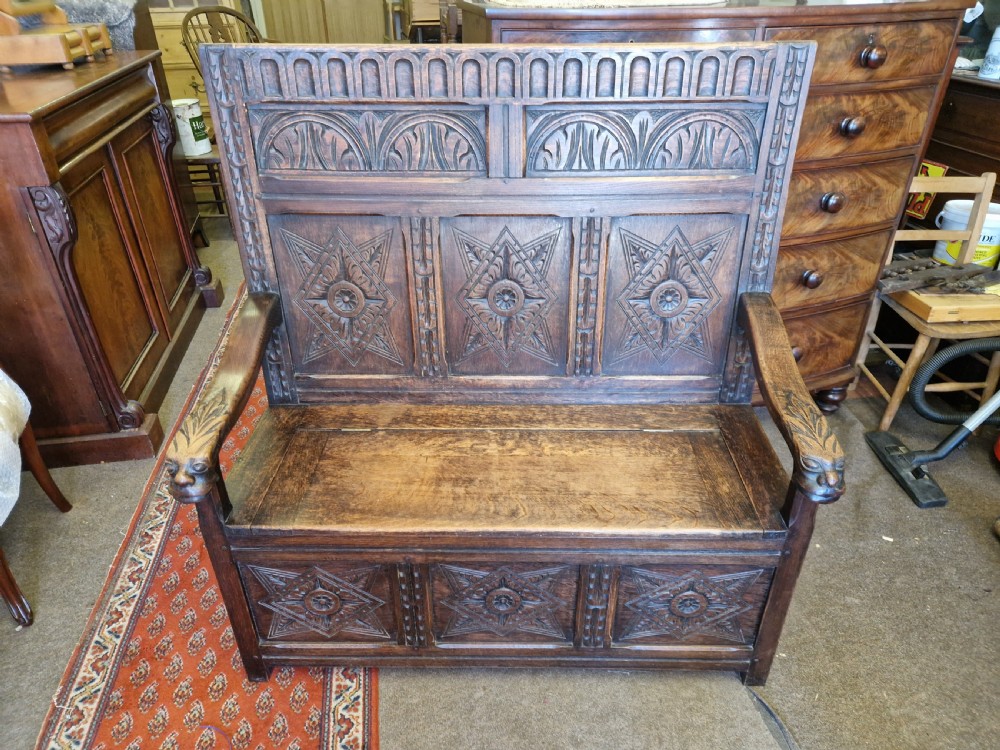 ANTIQUE SOLID OAK CARVED  HALL BENCH  View III