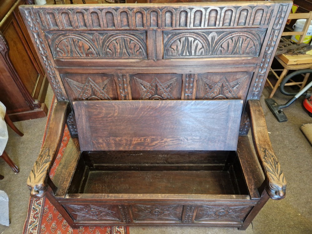 ANTIQUE SOLID OAK CARVED  HALL BENCH  View IV