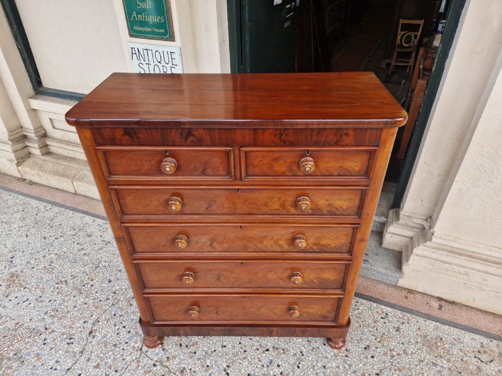 VICTORIAN MAHOGANY CHEST OF DRAWERS  View V