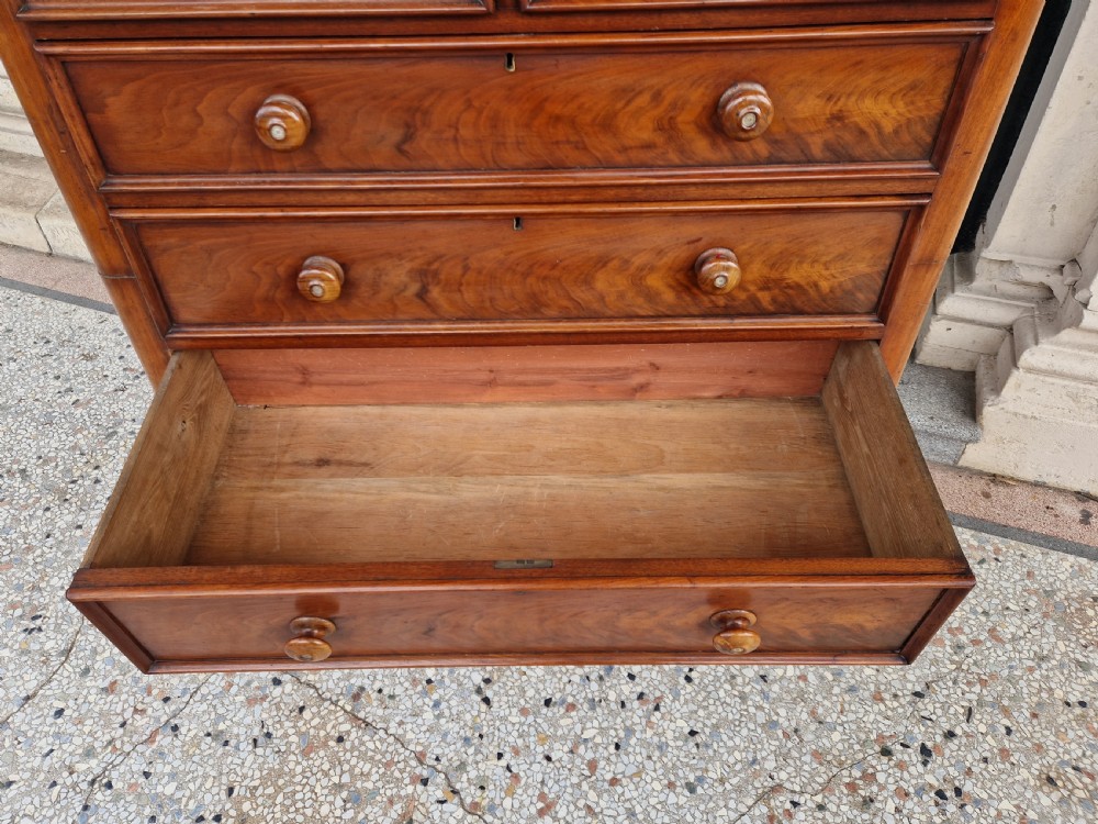 VICTORIAN MAHOGANY CHEST OF DRAWERS  View X