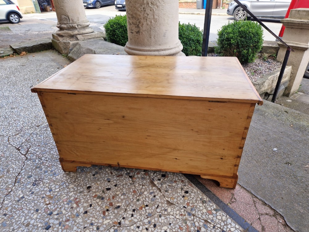 ANTIQUE PINE BLANKET BOX  View IX