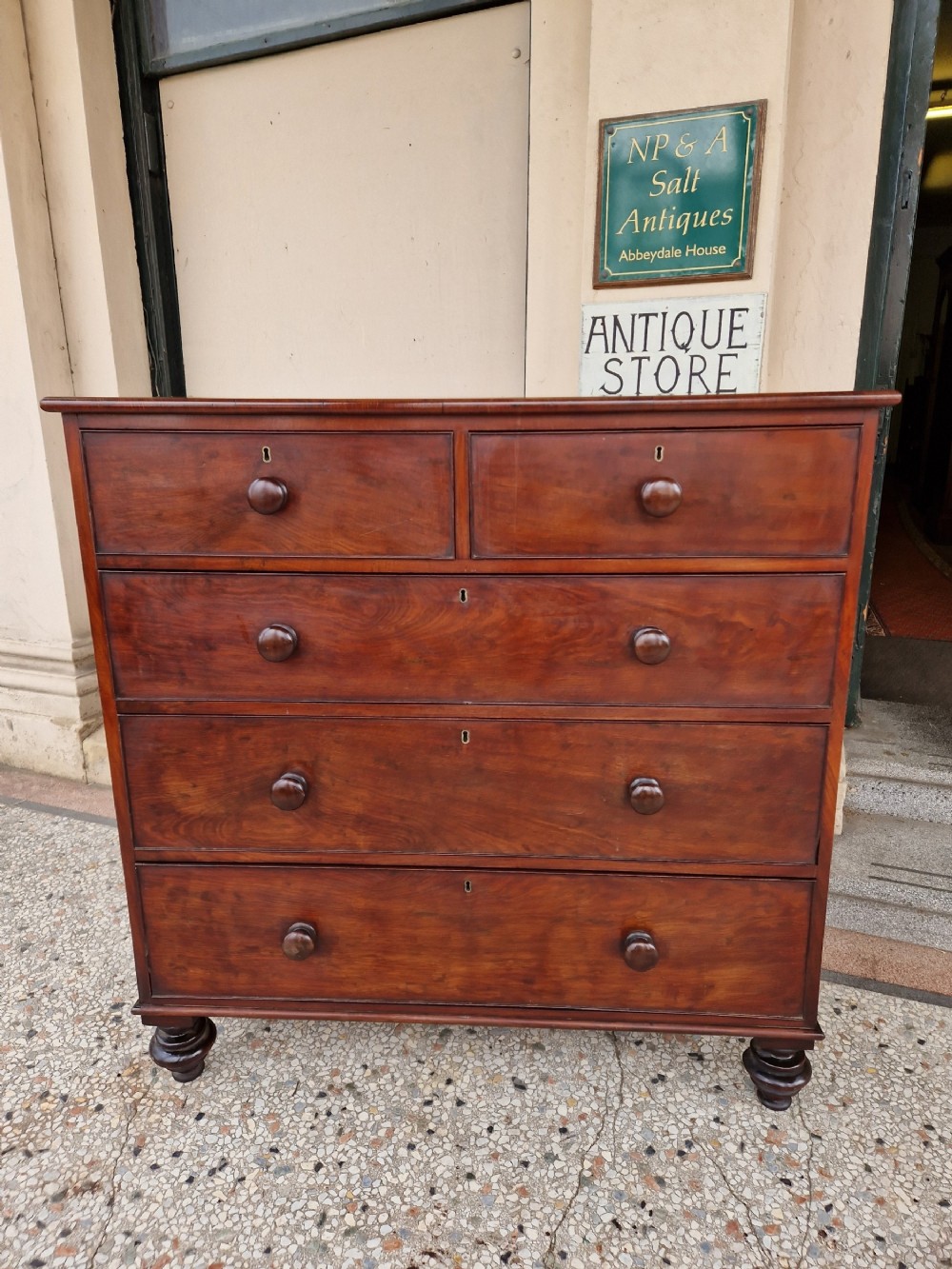 ANTIQUE large  MAHOGANY CHEST OF DRAWERS