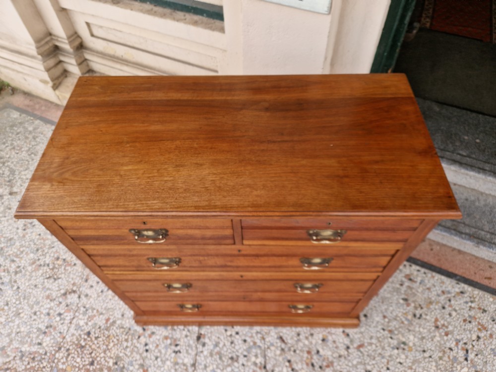 ANTIQUE WALNUT CHEST OF DRAWERS  View III