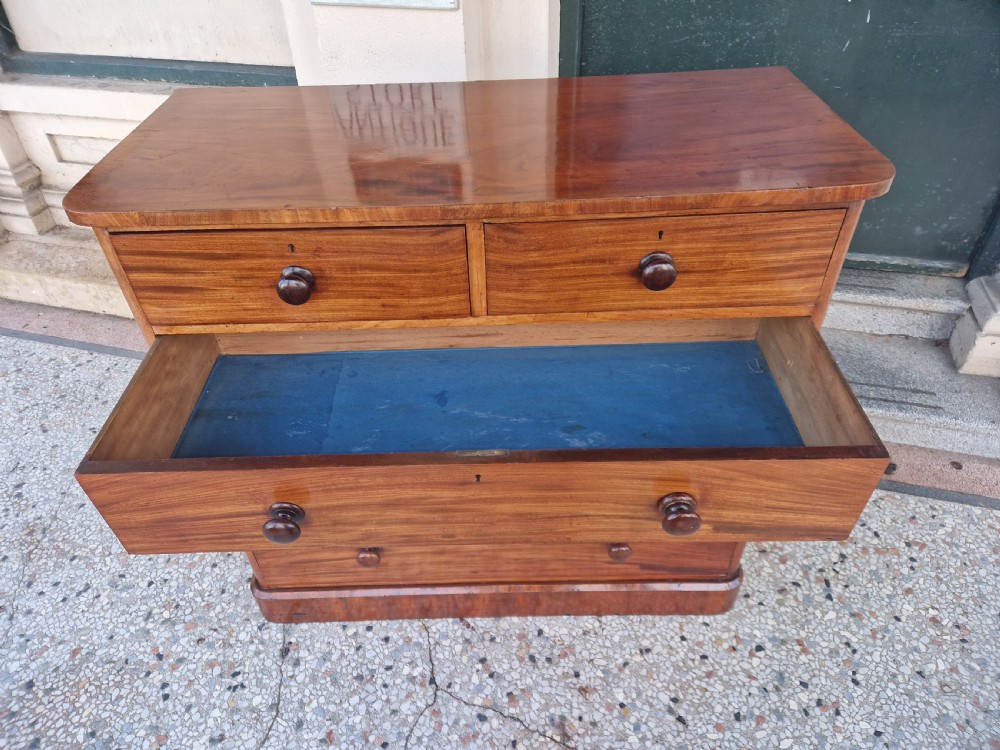 VICTORIAN MAHOGANY CHEST OF DRAWERS View III