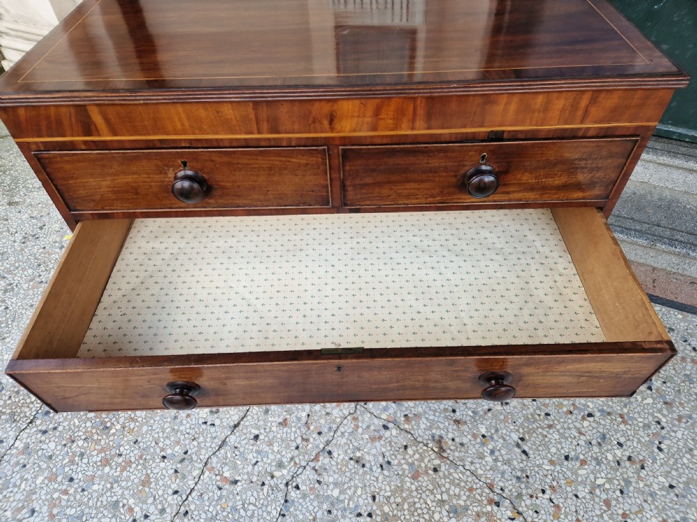  A LOVELY GEORGIAN MAHOGANY CHEST OF DRAWERS  View VI