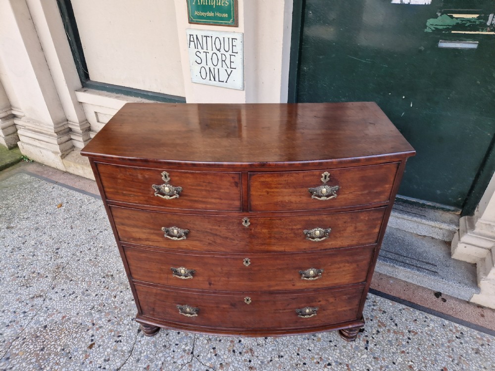 LARGE VICTORIAN BOW FRONTED CHEST OF DRAWERS  View XI