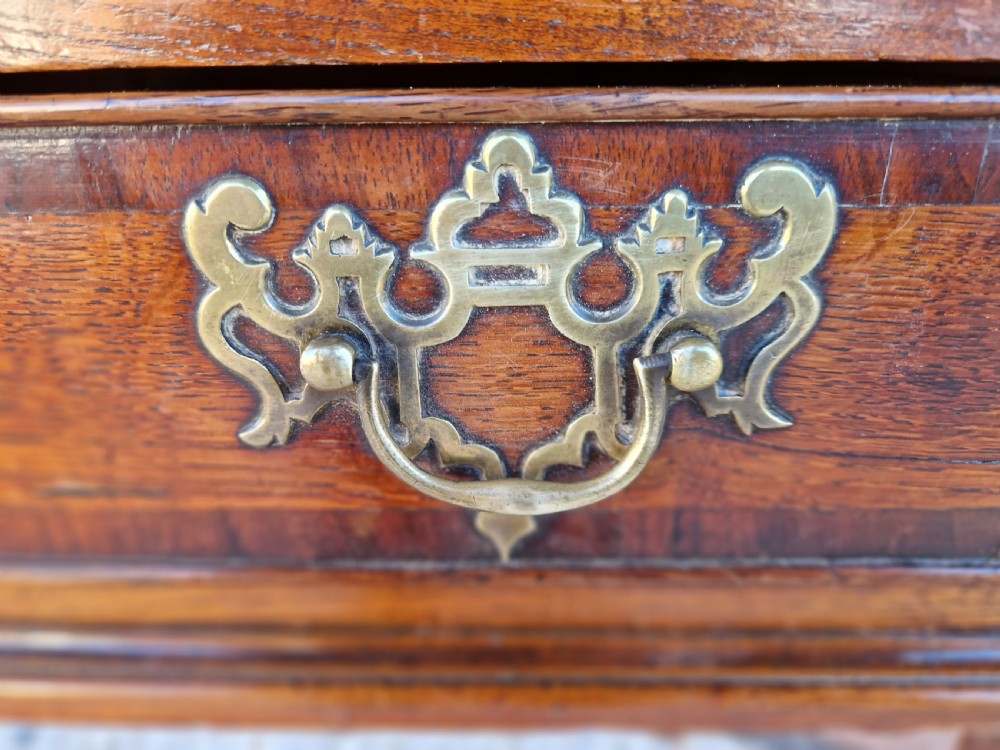 ANTIQUE LOWBOY /SIDE TABLE  View IX