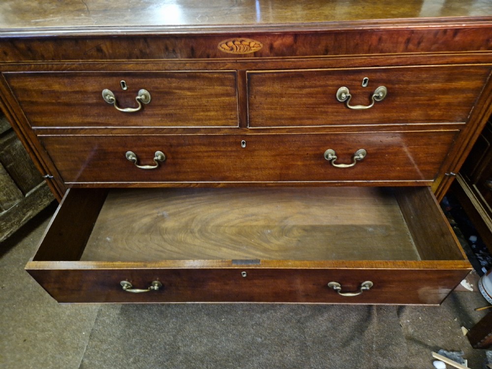GEORGIAN MAHOGANY CHEST OF DRAWERS  View XII