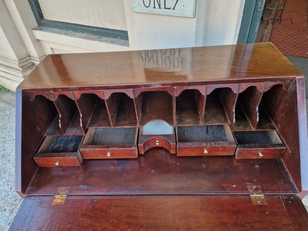 ANTIQUE GEORGIAN BUREAU View VI