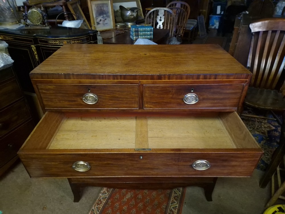 GEORGIAN  MAHOGANY CHEST OF DRAWERS  View V