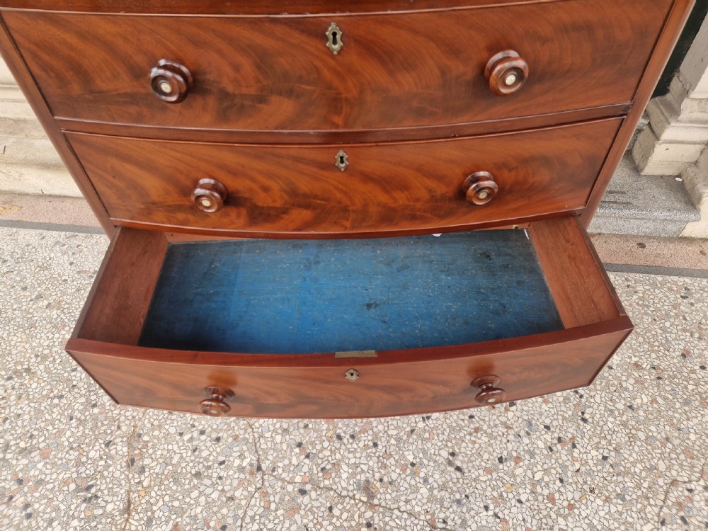 LARGE VICTORIAN MAHOGANY BOW FRONTED CHEST OF DRAWERS  View XIII