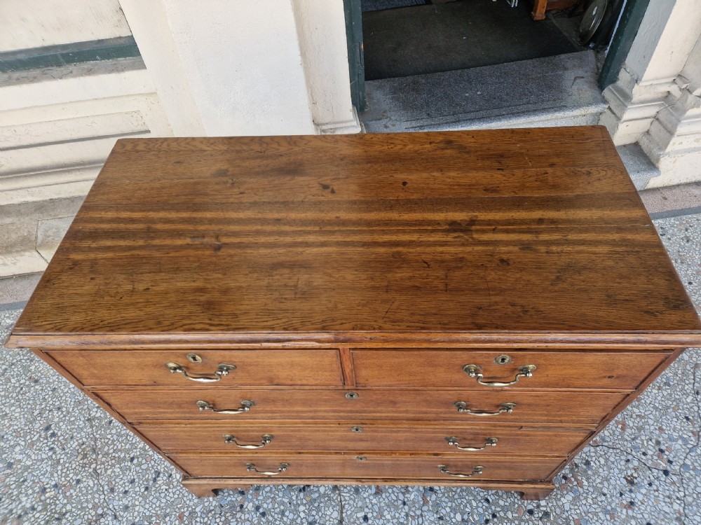 OAK GEORGIAN CHEST OF DRAWERS  View IV