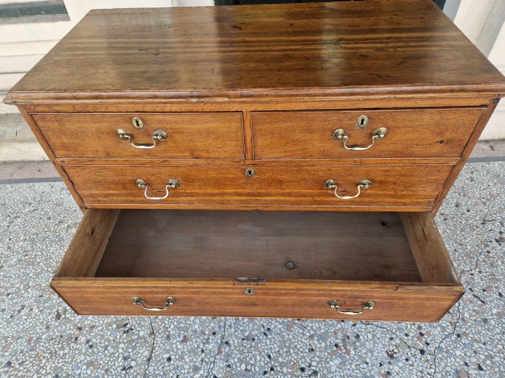 OAK GEORGIAN CHEST OF DRAWERS  View IX