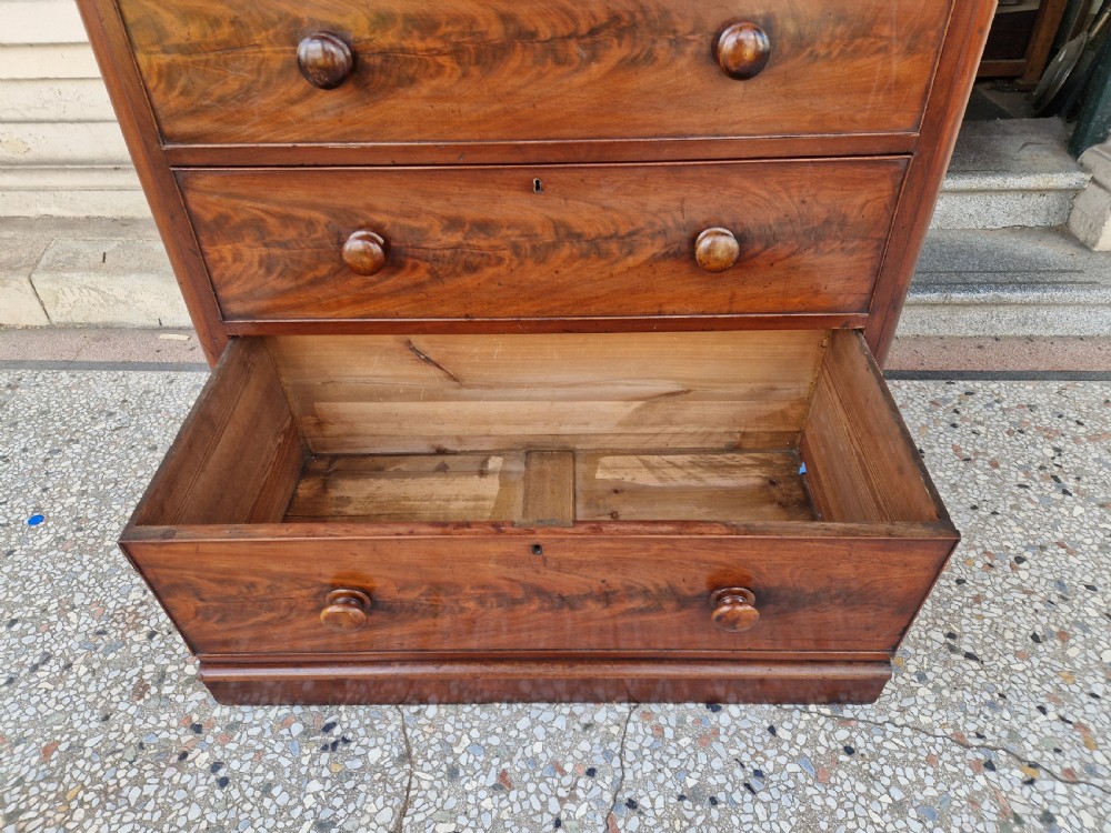 VICTORIAN MAHOGANY CHEST OF DRAWERS  View II