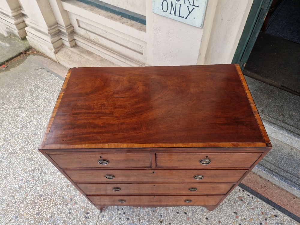 GEORGIAN MAHOGANY CHEST OF DRAWERS  View VII