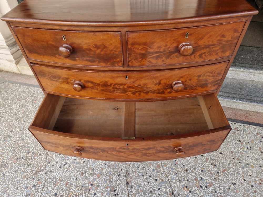 VICTORIAN MAHOGANY BOW FRONTED CHEST OF DRAWERS View VI