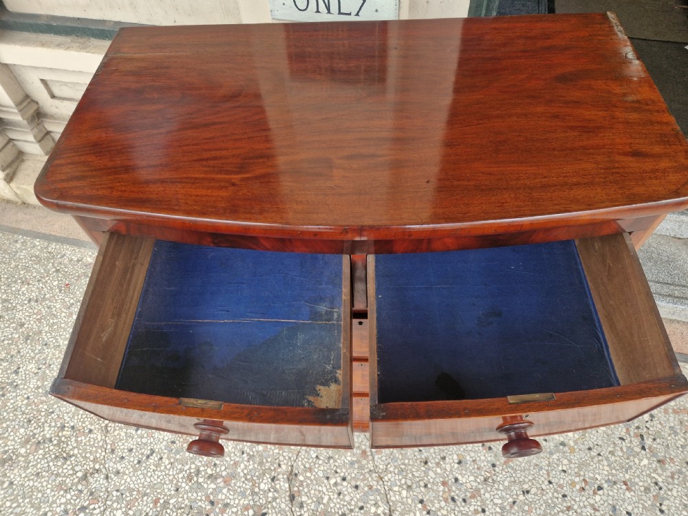 VICTORIAN BOW FRONTED CHEST OF DRAWERS  View IX