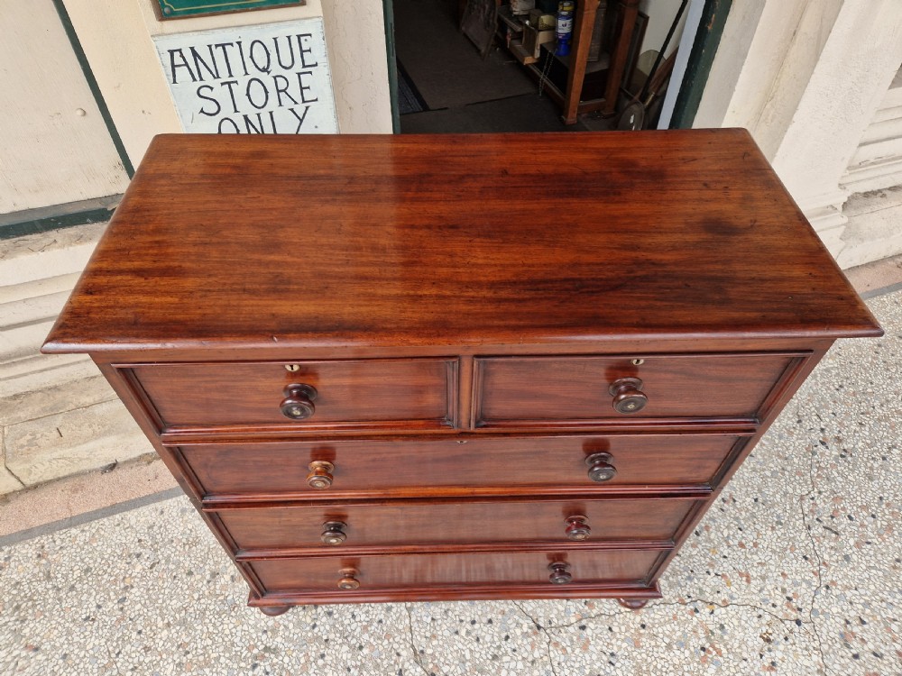 VICTORIAN MAHOGANY CHEST OF DRAWERS  View III