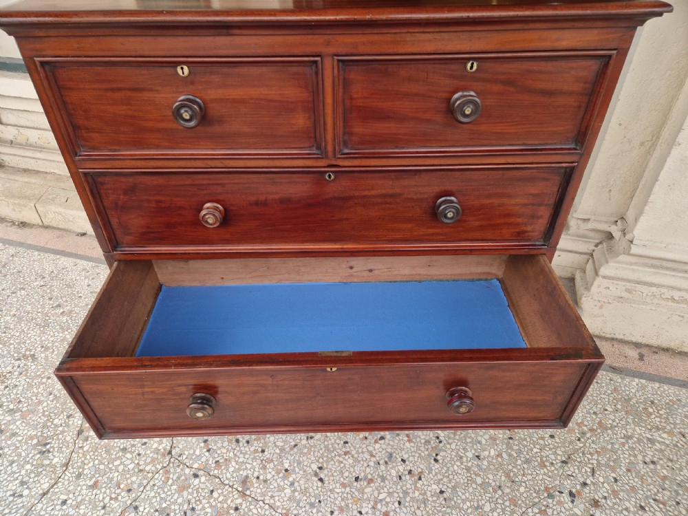 VICTORIAN MAHOGANY CHEST OF DRAWERS  View VIII