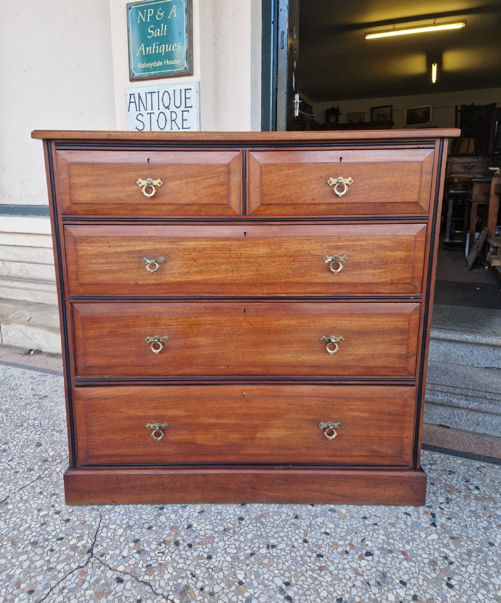 EDWARDIAN WALNUT CHEST OF DRAWERS 