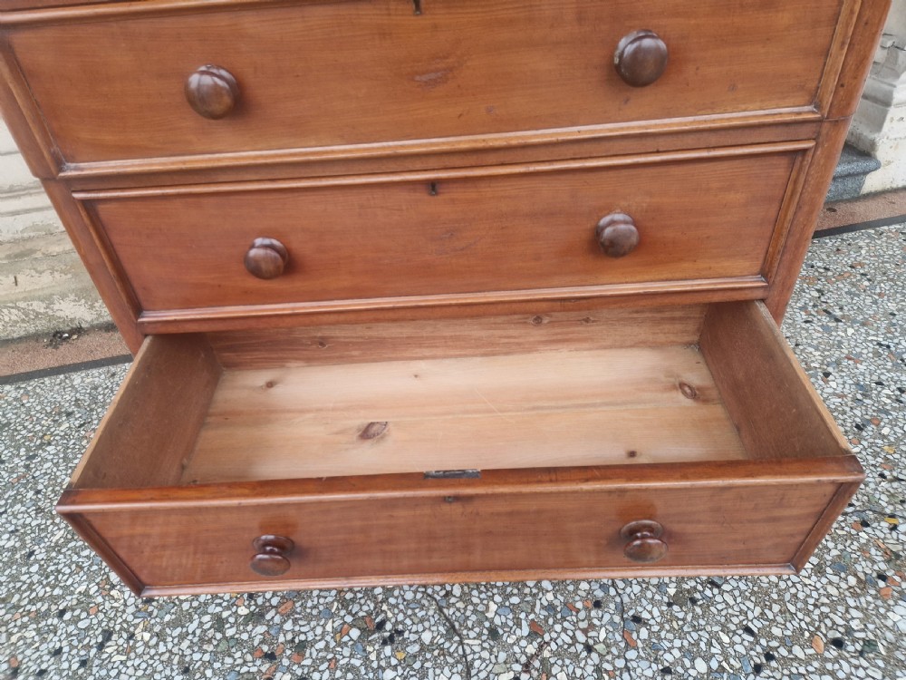 LARGE VICTORIAN MAHOGANY  CHEST OF DRAWERS  View XII