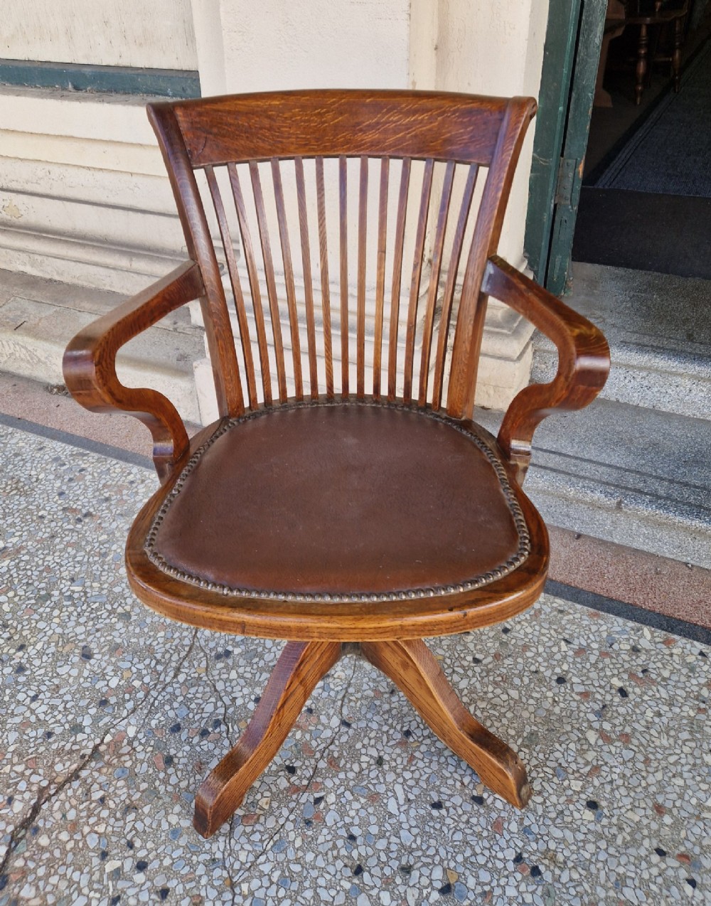 EDWARDIAN OAK SWIVEL DESK CHAIR View V